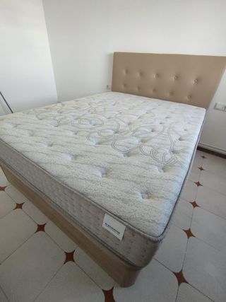 Canapé y colchón en LIQUIDACIÓN!!