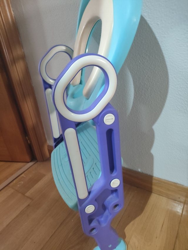 Adaptador Escalera WC infantil azul y morado