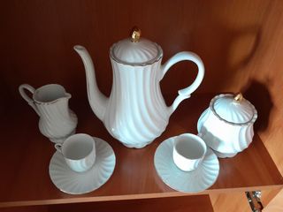 Juego de café de porcelana blanco y dorado