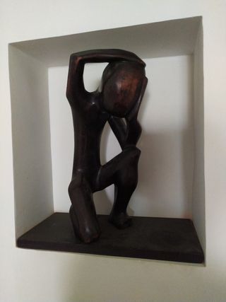 Pensador africano de ébano