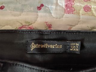 Pantalón encerado mujer negro