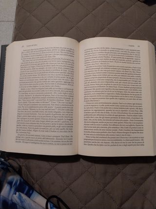 Lontano dall'albero. Storie di genitori e figli...