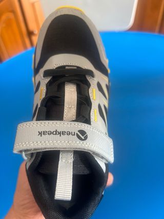 Zapatillas montaña niño Neakpeak Talla 31