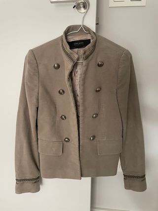 Chaqueta Zara Corta