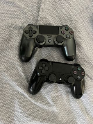 PS4 (PlayStation 4) Negra + FIFA 16