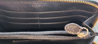 Monedero DKNY Negro Cuero Tachuelas