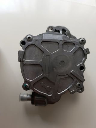 Bomba de vacío 03L145100F