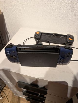 Nintendo Switch + Mando