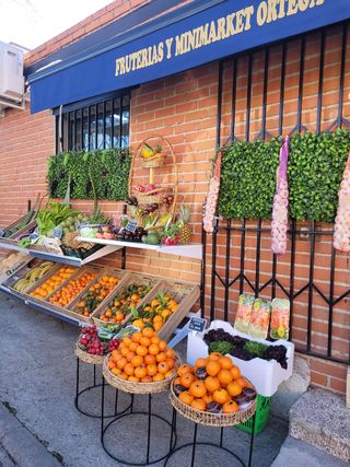 Montaje completo de frutería