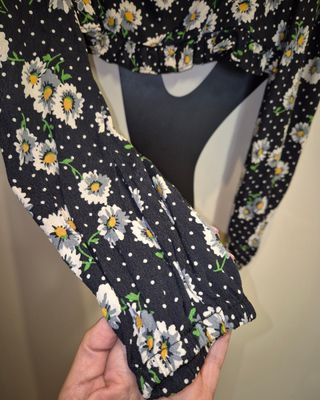 Top Zara Flores y Lunares manga larga