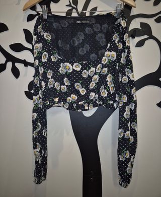Top Zara Flores y Lunares manga larga