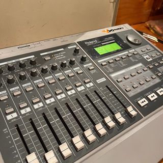 Roland VS-880 Estación de Trabajo Digital
