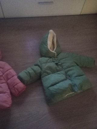 Cazadora de invierno rosa y verde forradas 2 años 