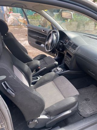 Volkswagen Golf 2001