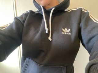 Sudadera Adidas Negra con Logo