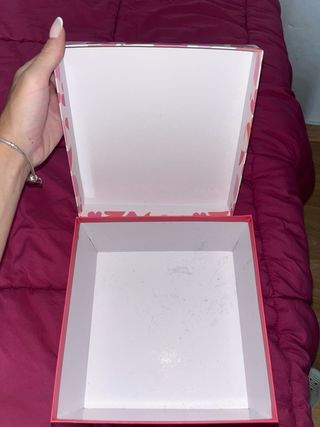 Caja decorativa de corazones