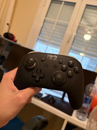 Nintendo Switch 2 + Mario Kart World + Mando Pro