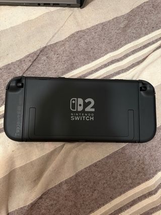 Nintendo Switch 2 + Mario Kart World + Mando Pro