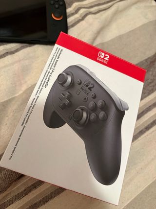 Nintendo Switch 2 + Mario Kart World + Mando Pro