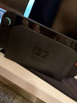 Nintendo Switch 2 + Mario Kart World + Mando Pro