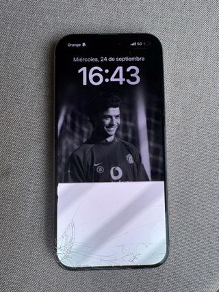 iPhone 15 Pro 128GB - Pantalla y trasero roto