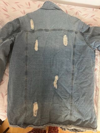 Cazadora vaquera con pelo a estrenar