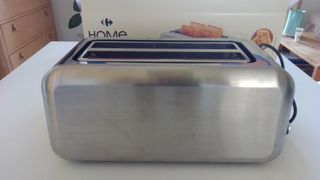 Tostadora Carrefour Home HLT1400S-25 nueva. 