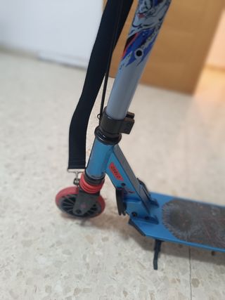 Patinete infantil azul