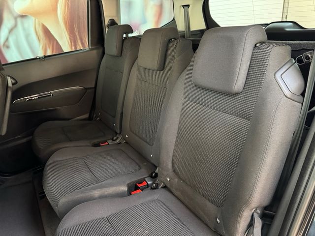 Peugeot 5008 diesel 2015 ETIQUETA C