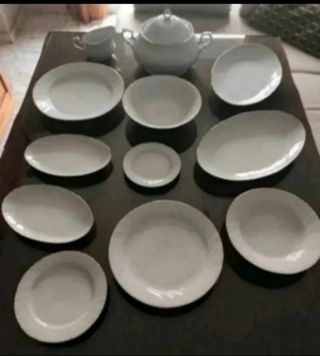 Vajilla de porcelana blanca