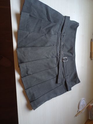 Falda Zara Talla S Gris Plisada