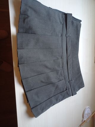 Falda Zara Talla S Gris Plisada
