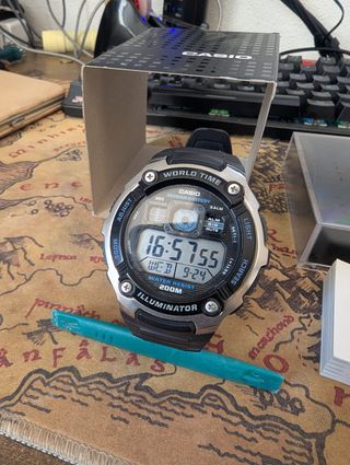 Reloj Casio AE-2000W Negro