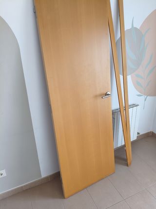 7 Puerta de madera 72 x 203.