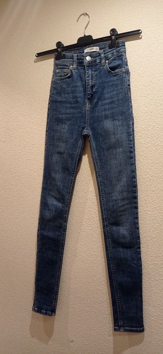 3 Vaqueros pitillo niña T32
