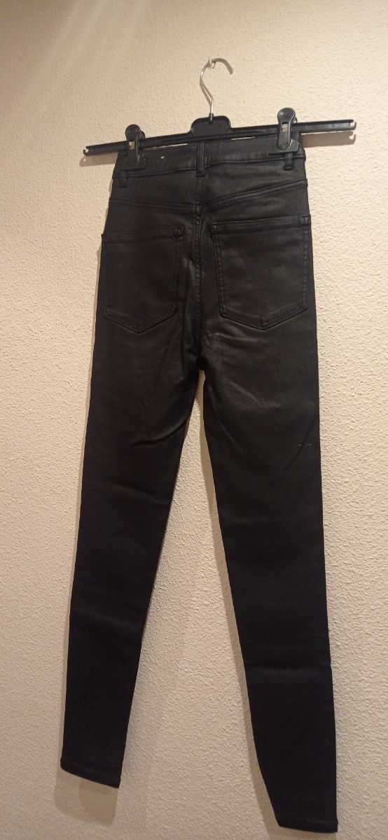 Lote de 3 Vaqueros pitillo niña T32