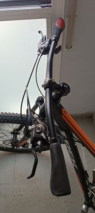 Bicicleta Trek marlin 5. 