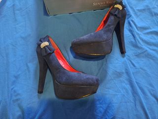 Tacchi donna n.36 blu notte con fiocco