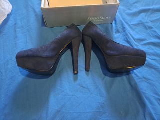 Tacchi donna n.36 blu notte con fiocco