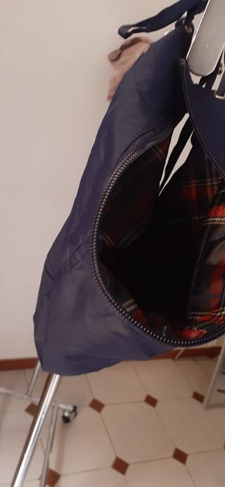 Chaqueta de mujer con capucha