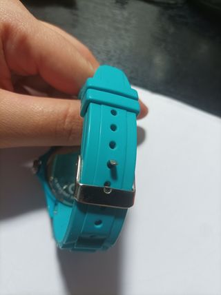 Reloj de pulsera azul
