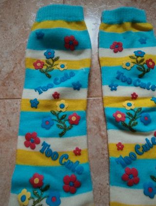 Calcetines con dedos y flores