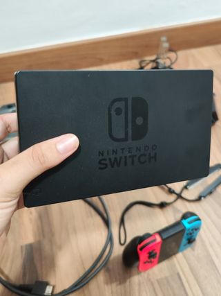 Nintendo Switch Rojo-Azul.Modelo de salida de 2017