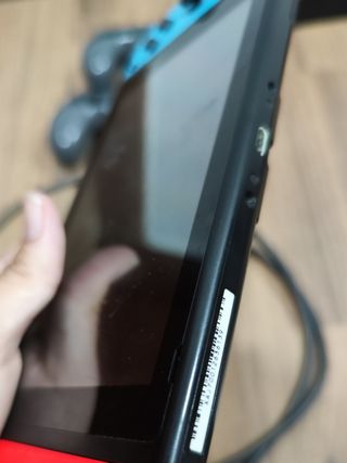 Nintendo Switch Rojo-Azul.Modelo de salida de 2017