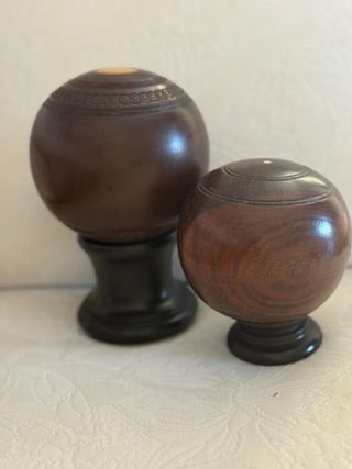 Bolas de madera maciza antiguas inglesas