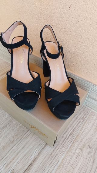 Sandalias de vestir con tacón