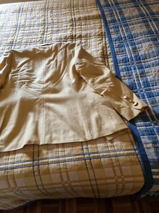 Americana beige señora