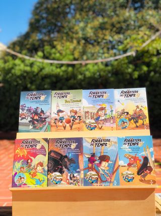 8 Llibres, colecció "Els Forasters del Temps"