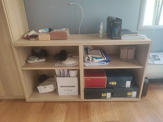 Letto singolo bianco con contenitore