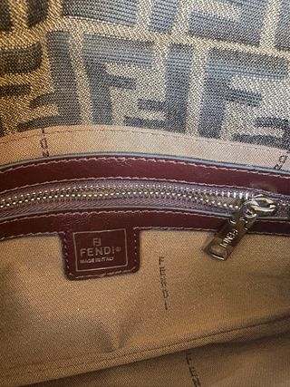 Borsa Fendi Baguette marrone con logo FF